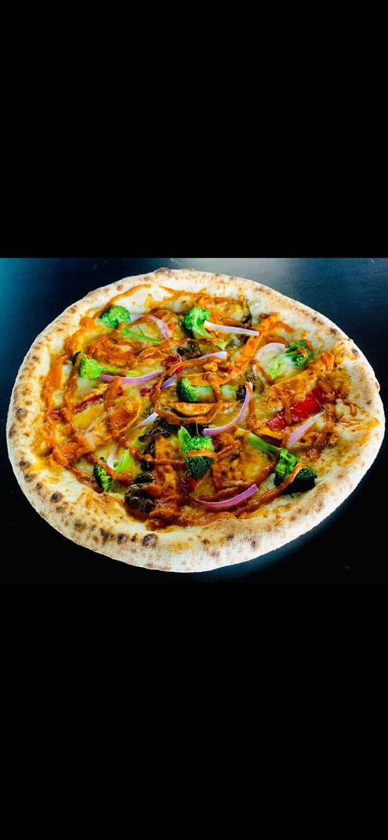 Butter Chicken Pizza